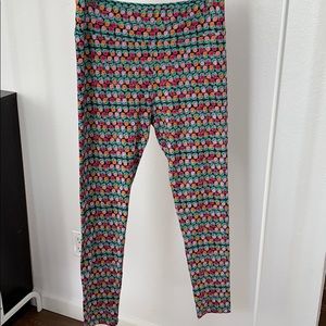 Lularoe leggings size tall and curvy